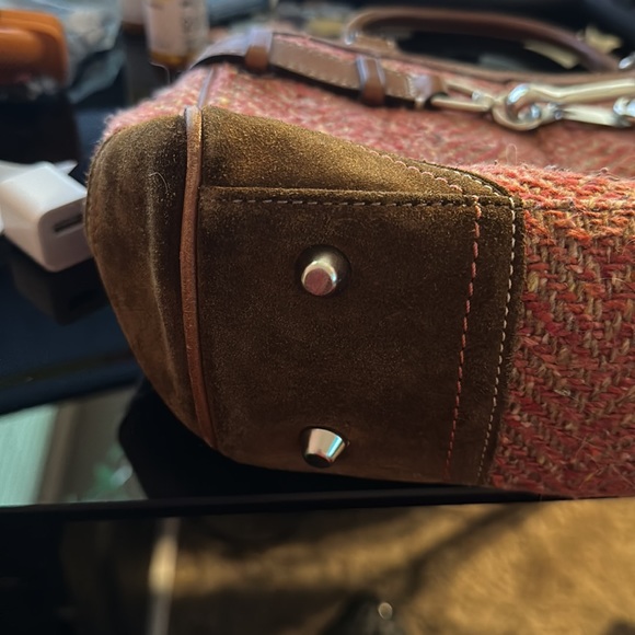 Coach fall style special addition - Picture 2 of 3